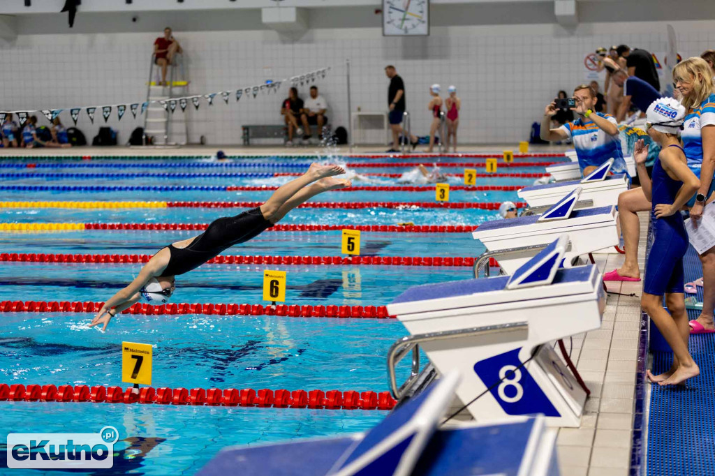 Młodzi pływacy z Kutna z medalami