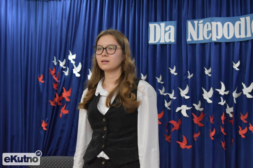 Konkurs Recytatorski Poezji Patriotycznej Dla Niepodległej