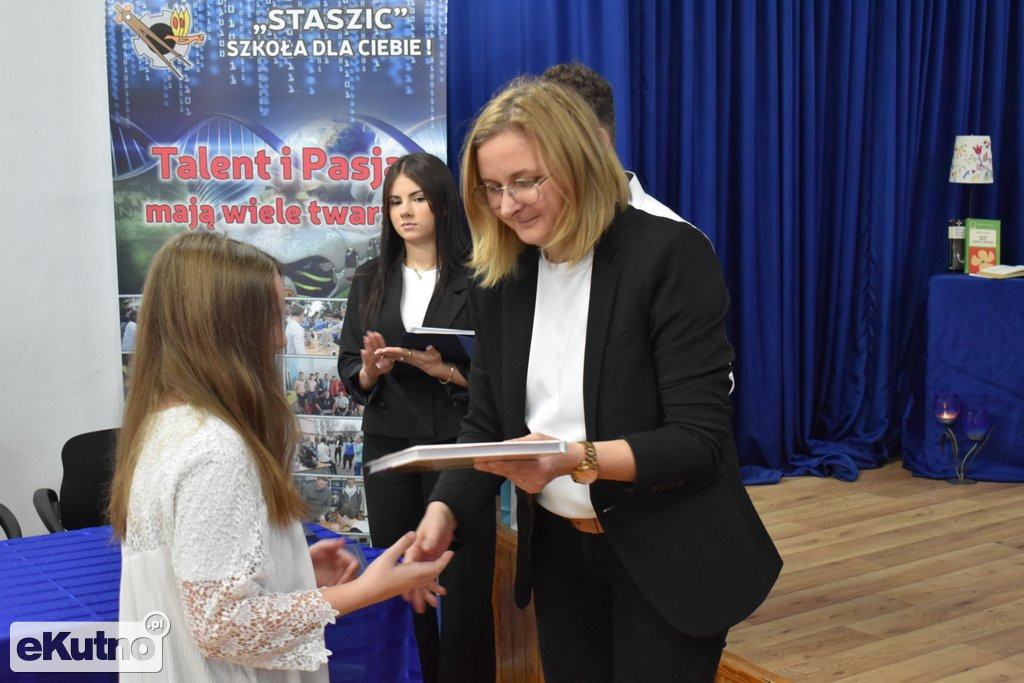 Konkurs Recytatorski Poezji Patriotycznej Dla Niepodległej