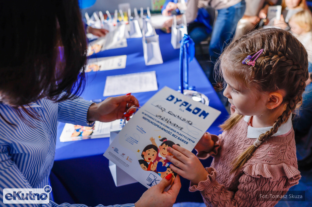 Warsztaty integracyjne - wsparcie dla osób z autyzmem