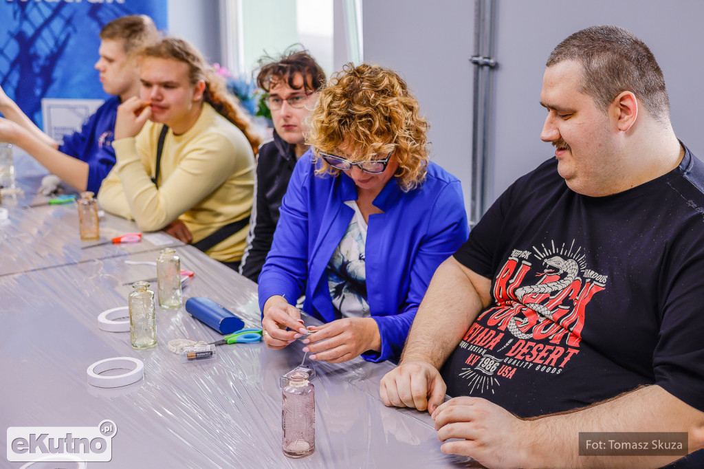 Warsztaty integracyjne - wsparcie dla osób z autyzmem