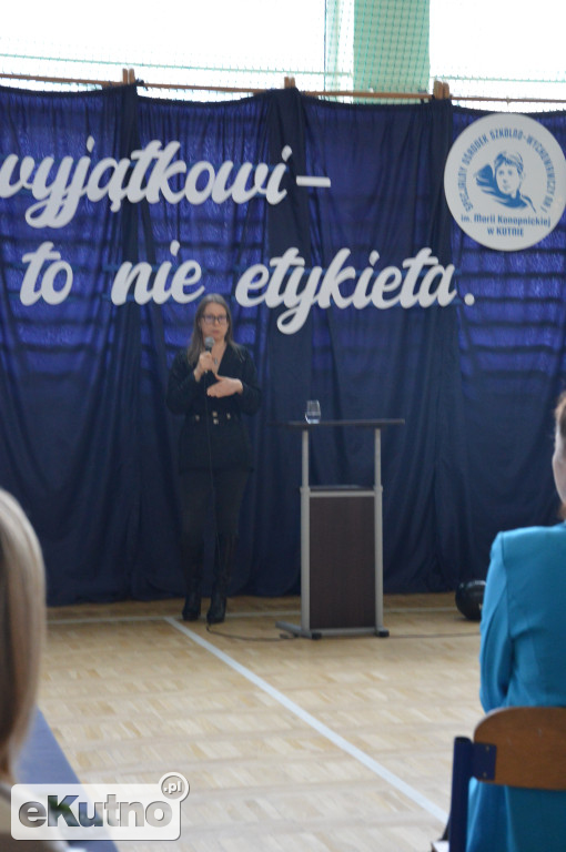  Inni, ale wyjątkowi