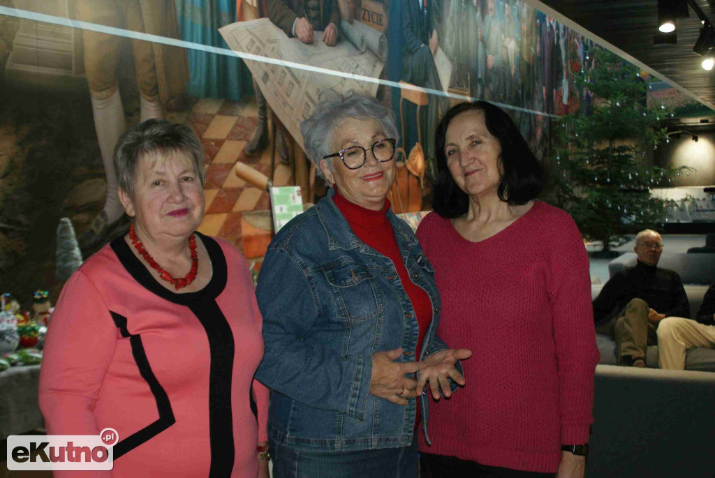 Kiermasz świąteczny TPZK