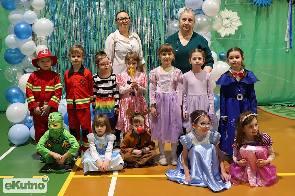 Bal karnawałowy w Czwórce