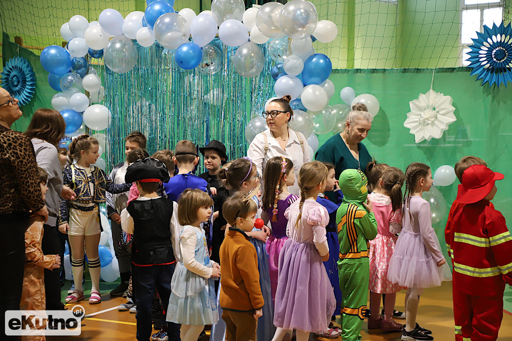 Bal karnawałowy w Czwórce