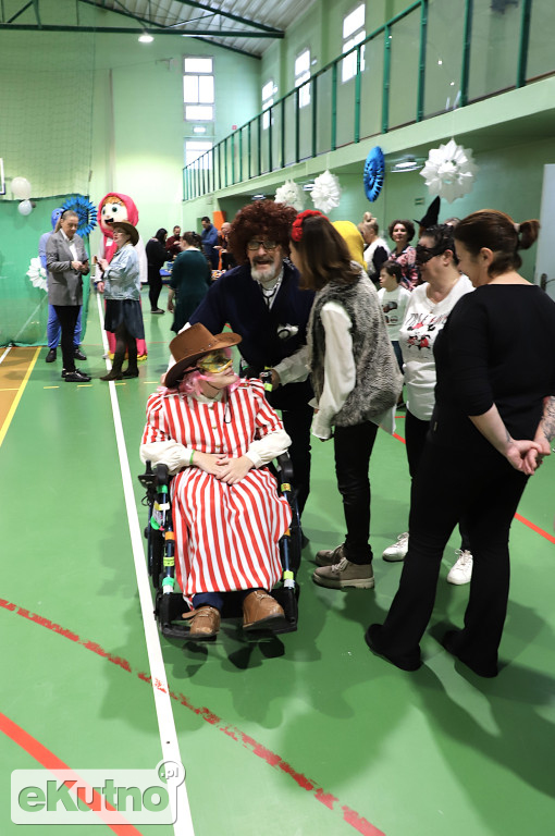 Bal karnawałowy w Czwórce