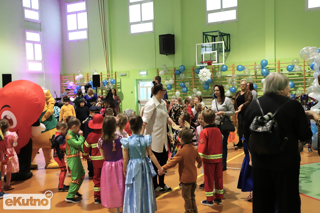 Bal karnawałowy w Czwórce