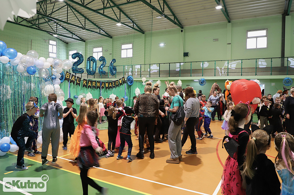 Bal karnawałowy w Czwórce