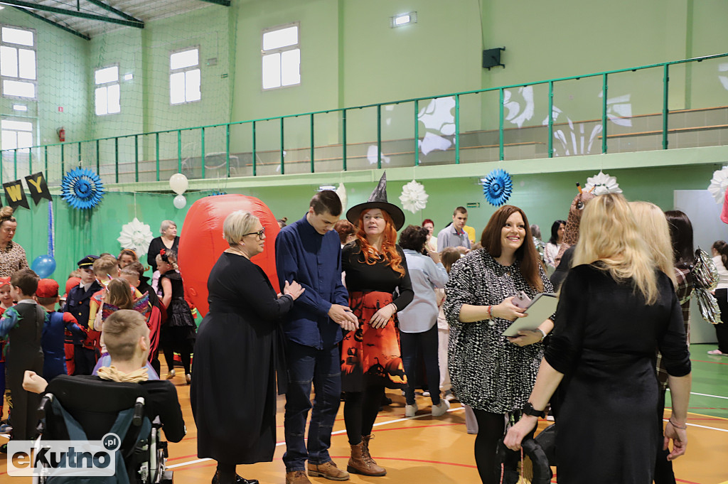 Bal karnawałowy w Czwórce