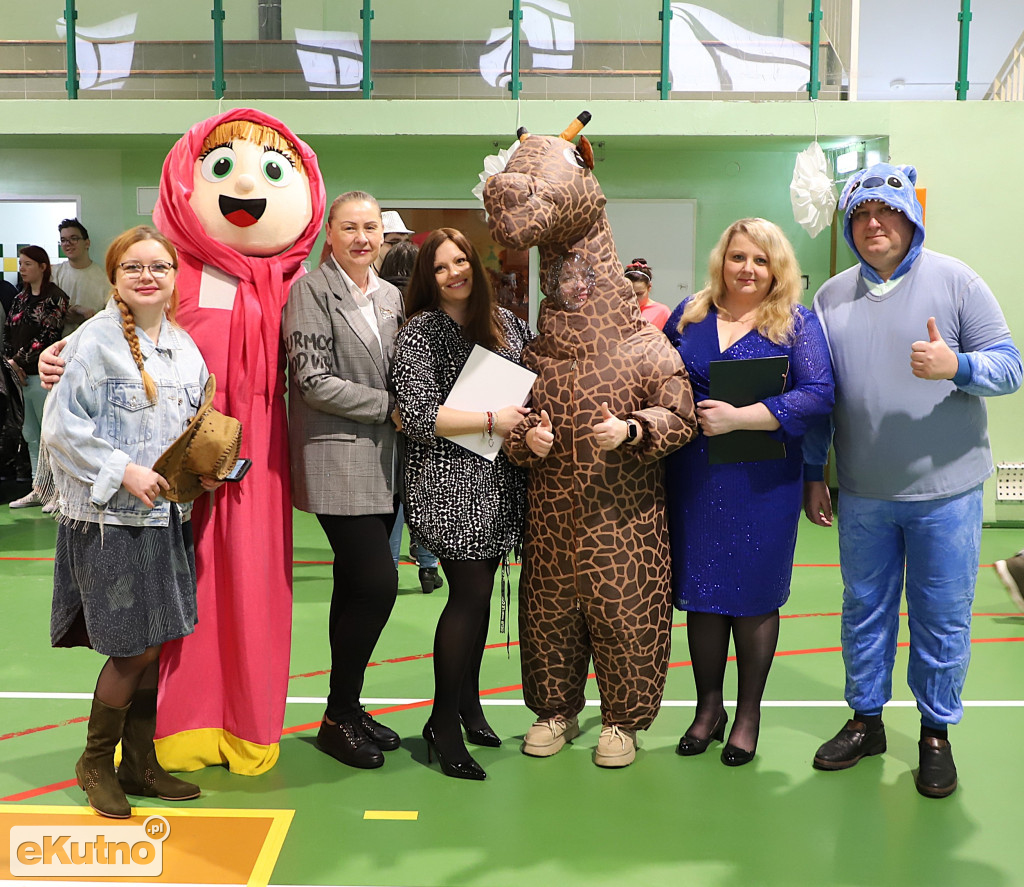 Bal karnawałowy w Czwórce