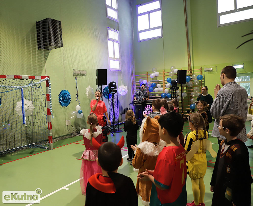 Bal karnawałowy w Czwórce