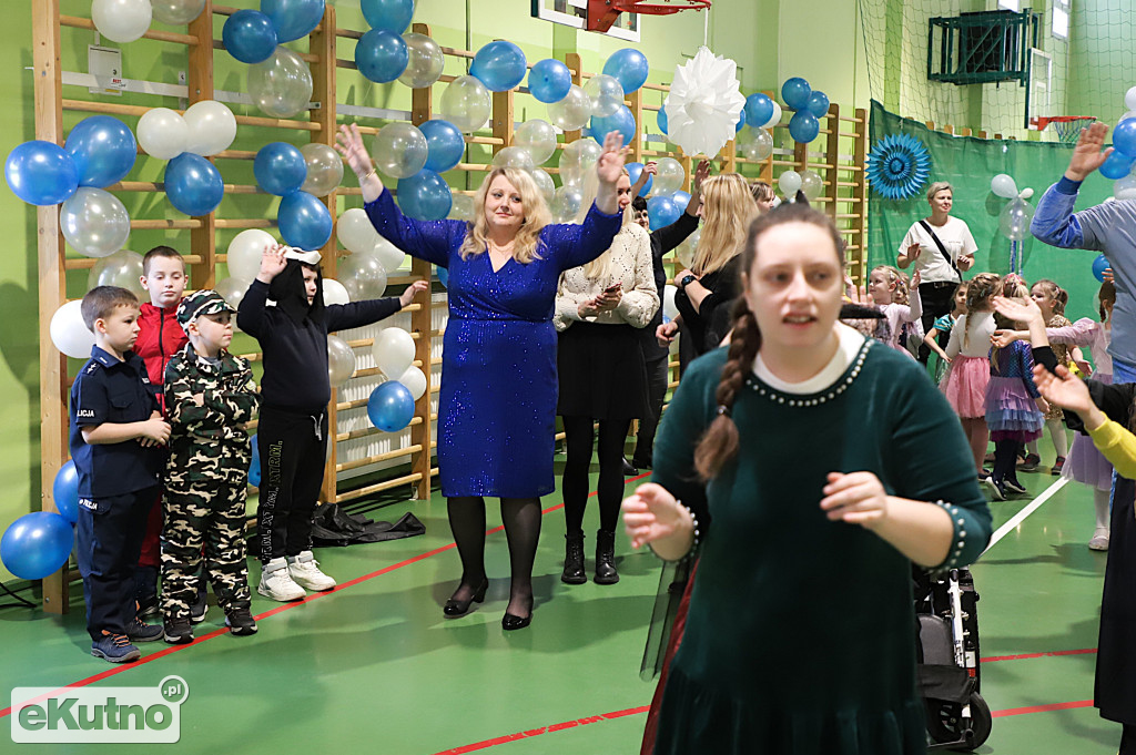 Bal karnawałowy w Czwórce