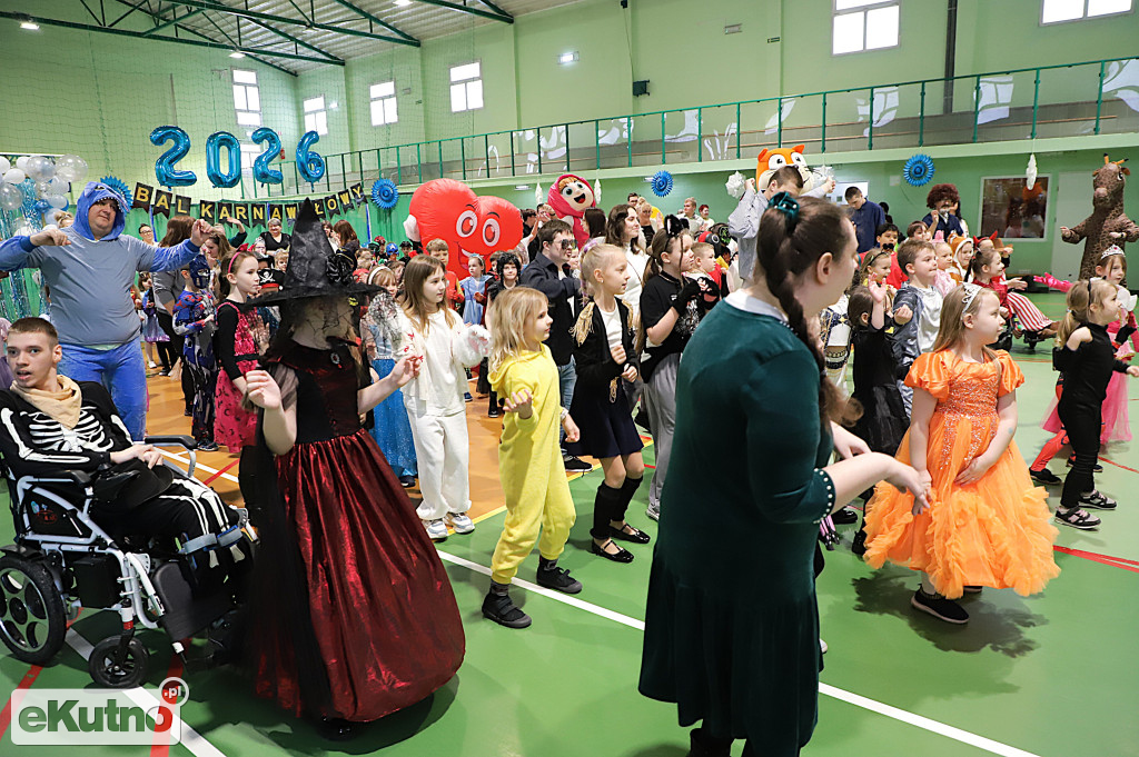 Bal karnawałowy w Czwórce