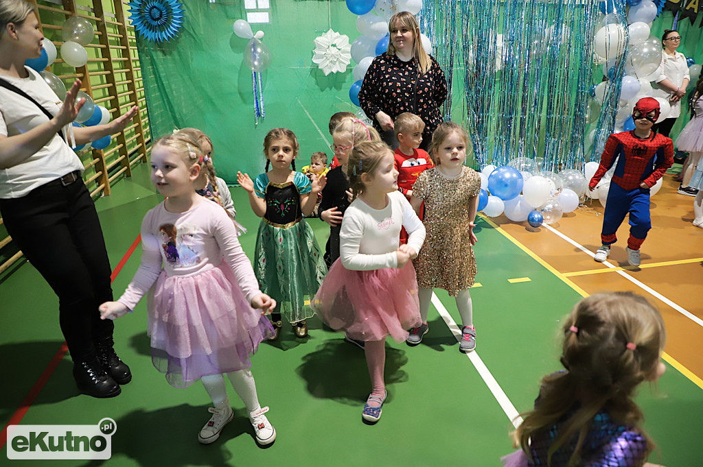 Bal karnawałowy w Czwórce