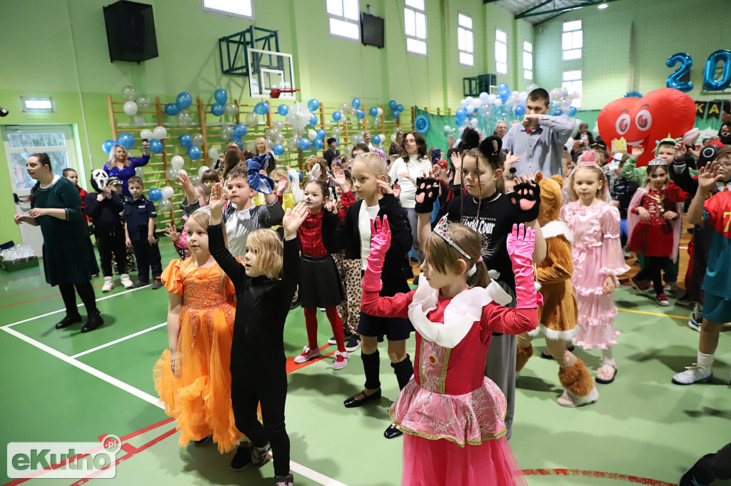 Bal karnawałowy w Czwórce