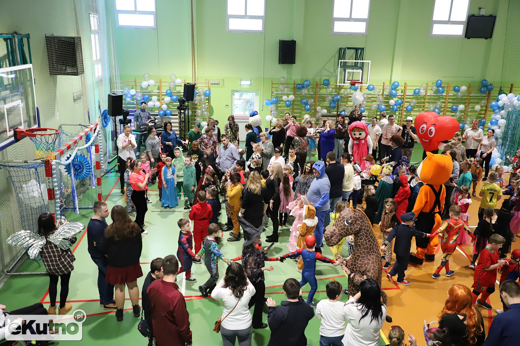 Bal karnawałowy w Czwórce