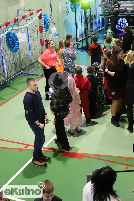 Bal karnawałowy w Czwórce