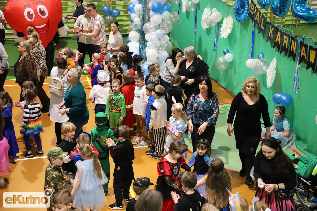 Bal karnawałowy w Czwórce