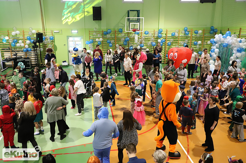 Bal karnawałowy w Czwórce