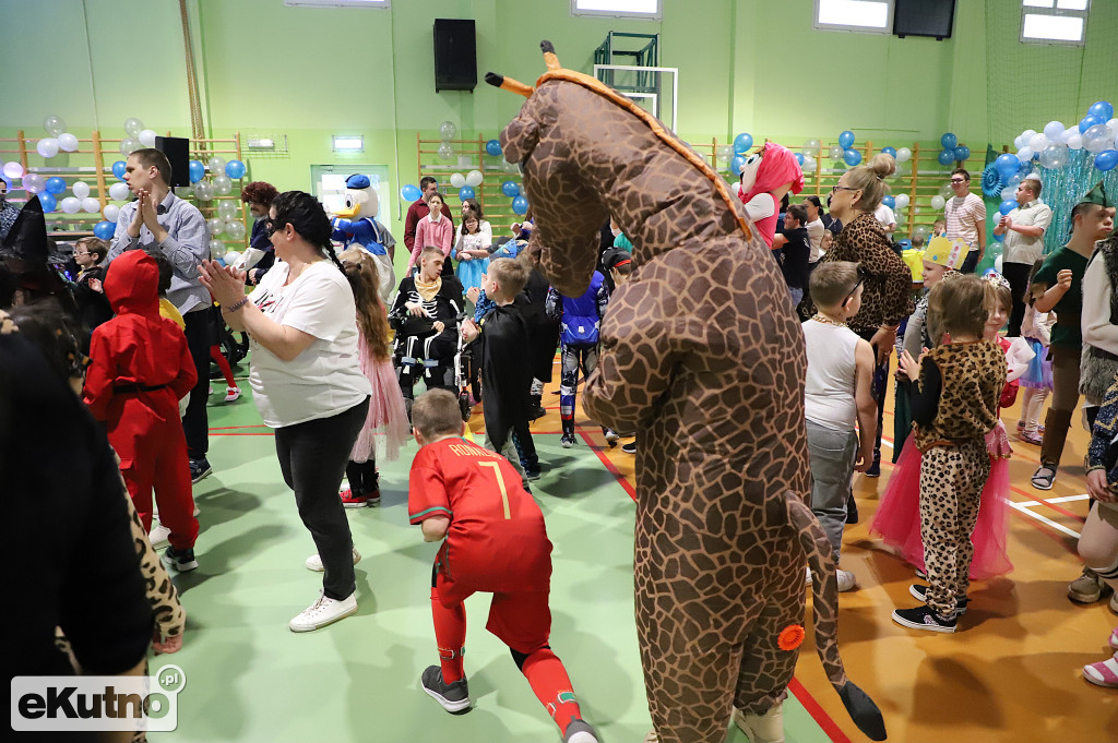 Bal karnawałowy w Czwórce