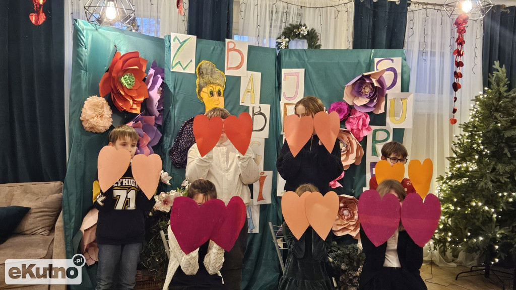 Z babcią jest super