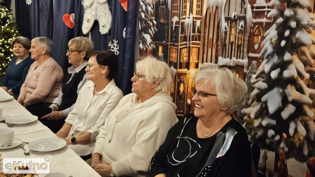 Z babcią jest super