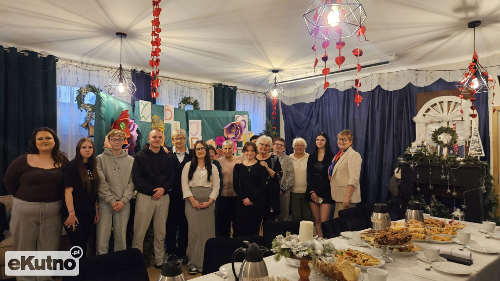 Z babcią jest super