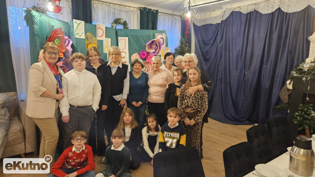 Z babcią jest super