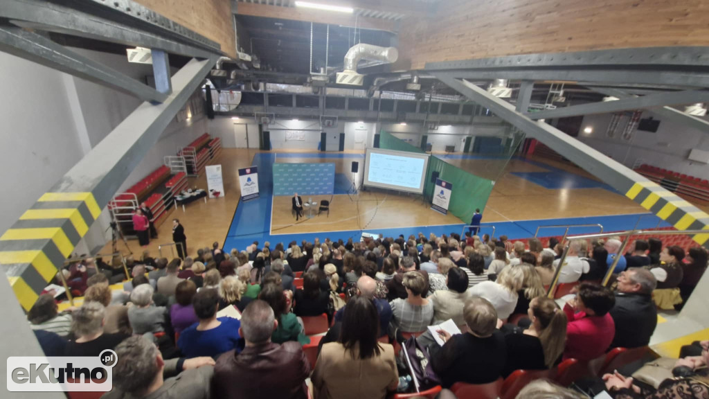 Katarzyna Lubnauer i nauczyciele w Kutnie