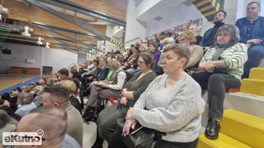 Katarzyna Lubnauer i nauczyciele w Kutnie