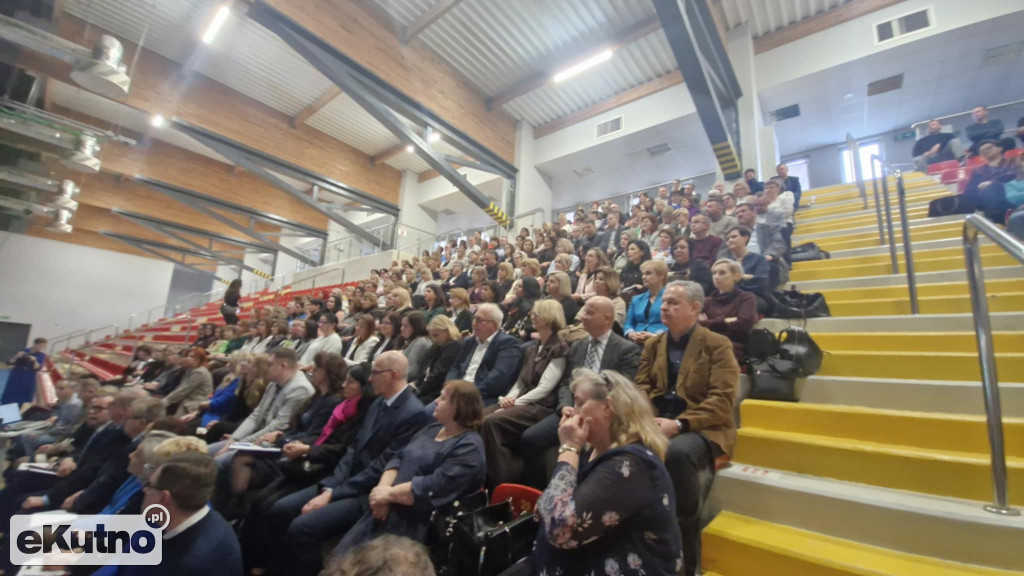 Katarzyna Lubnauer i nauczyciele w Kutnie