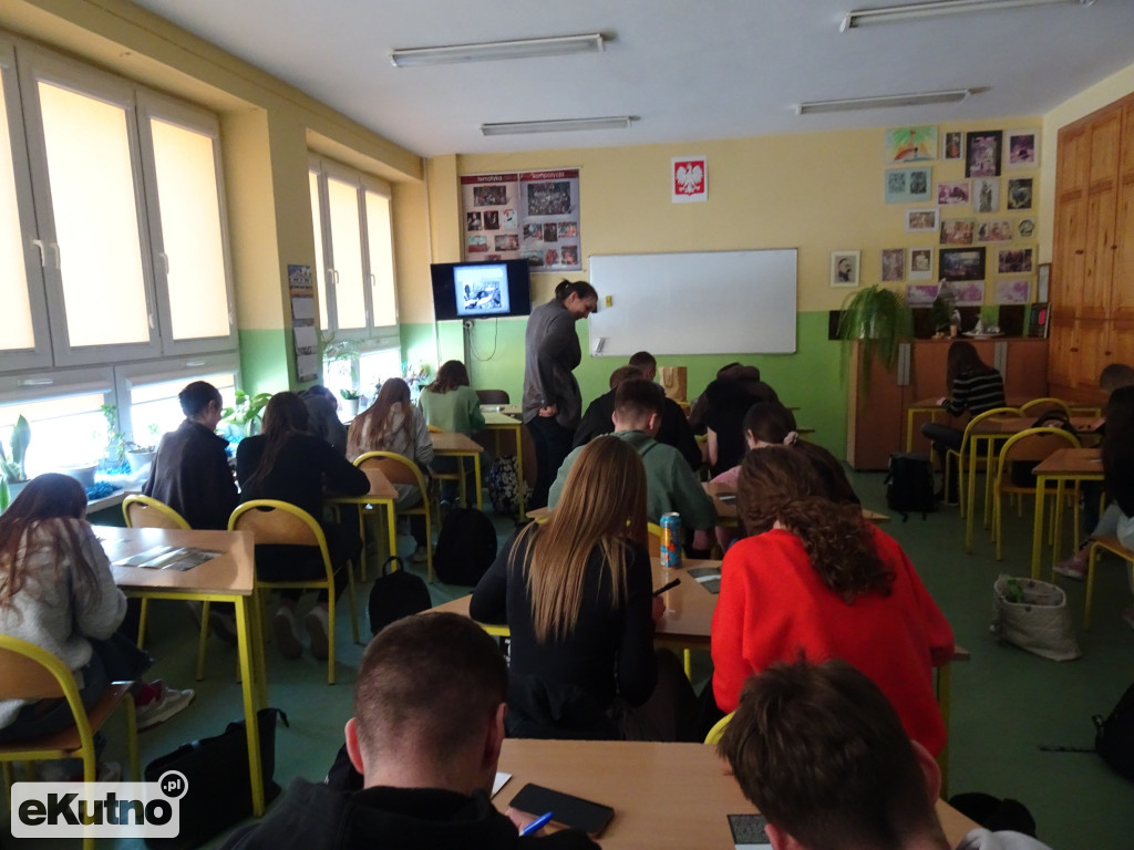 Kamienie wołać będą