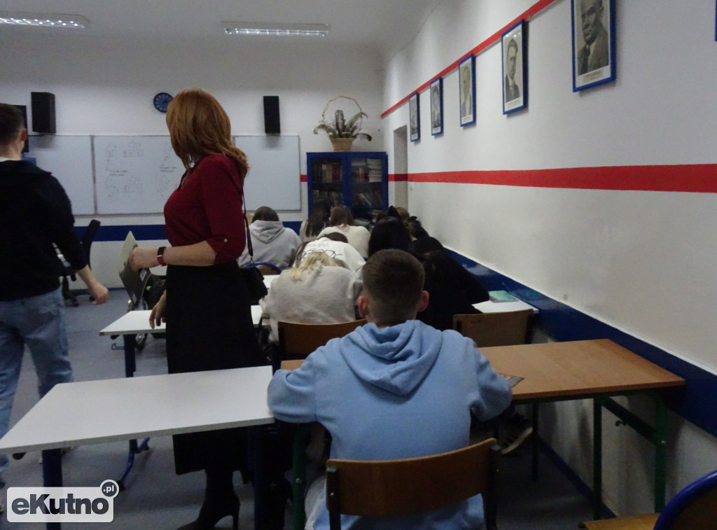 Kamienie wołać będą