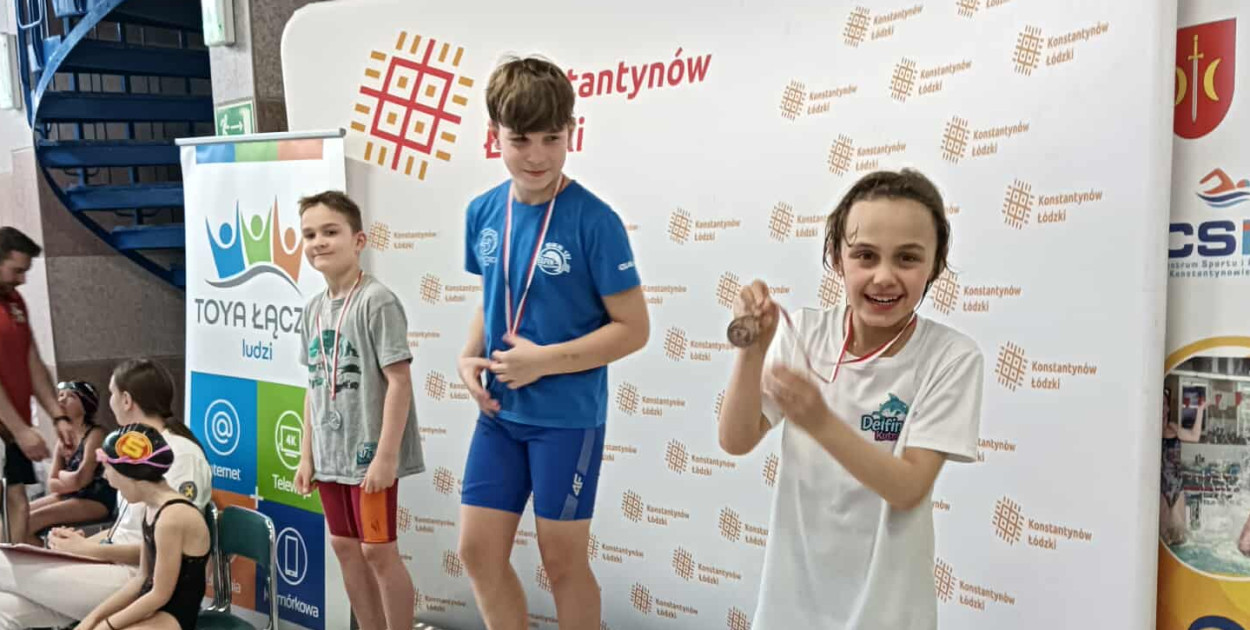 6 medali UKS Delfinek