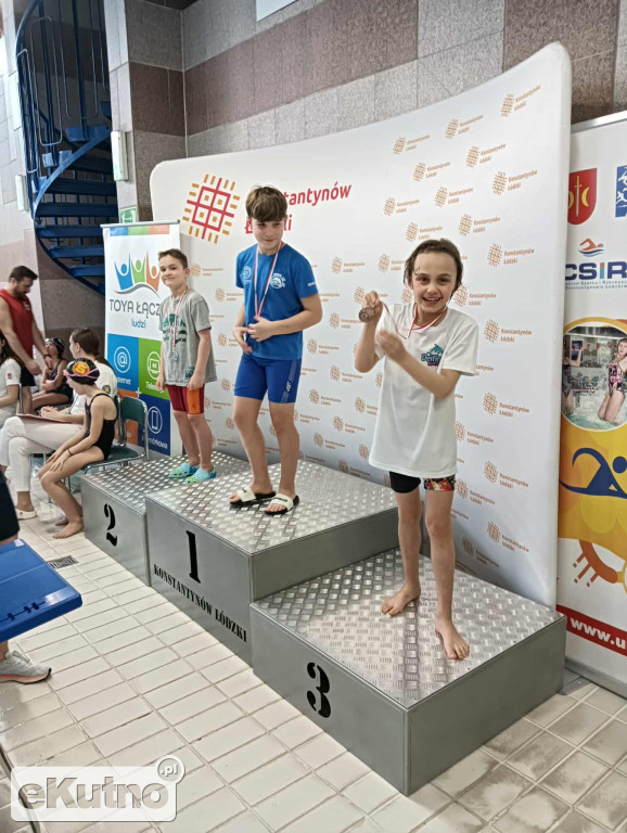 6 medali UKS Delfinek