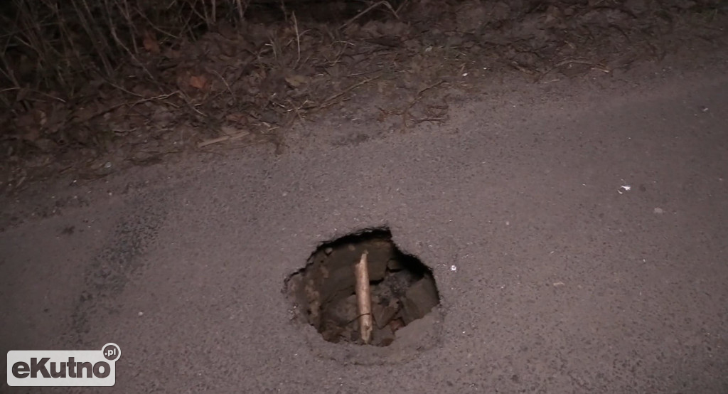 Kratery na drogach powiatowych