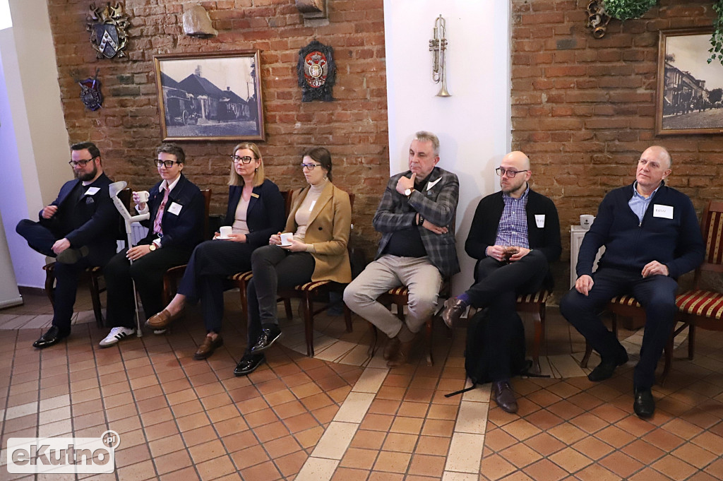 Śniadanie PKB 314 w Kutnie