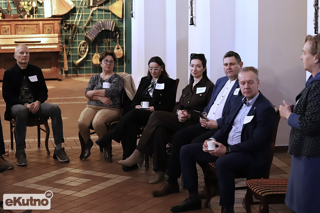 Śniadanie PKB 314 w Kutnie