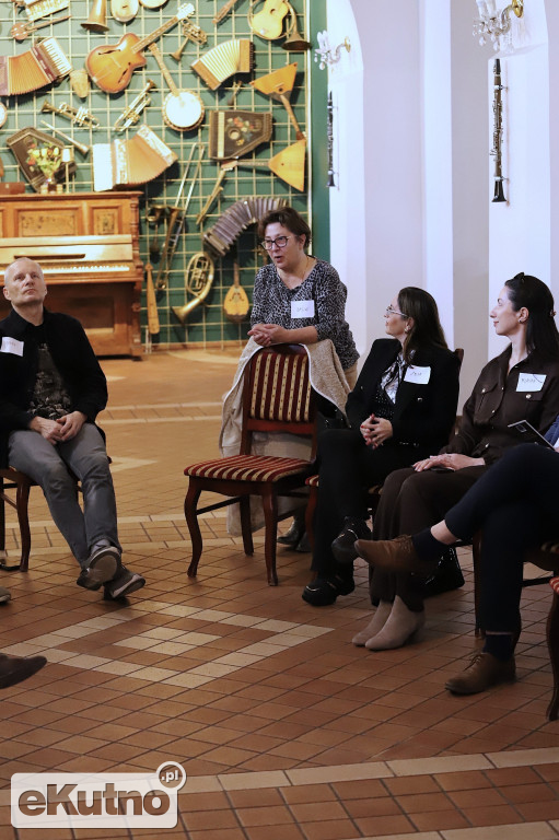 Śniadanie PKB 314 w Kutnie