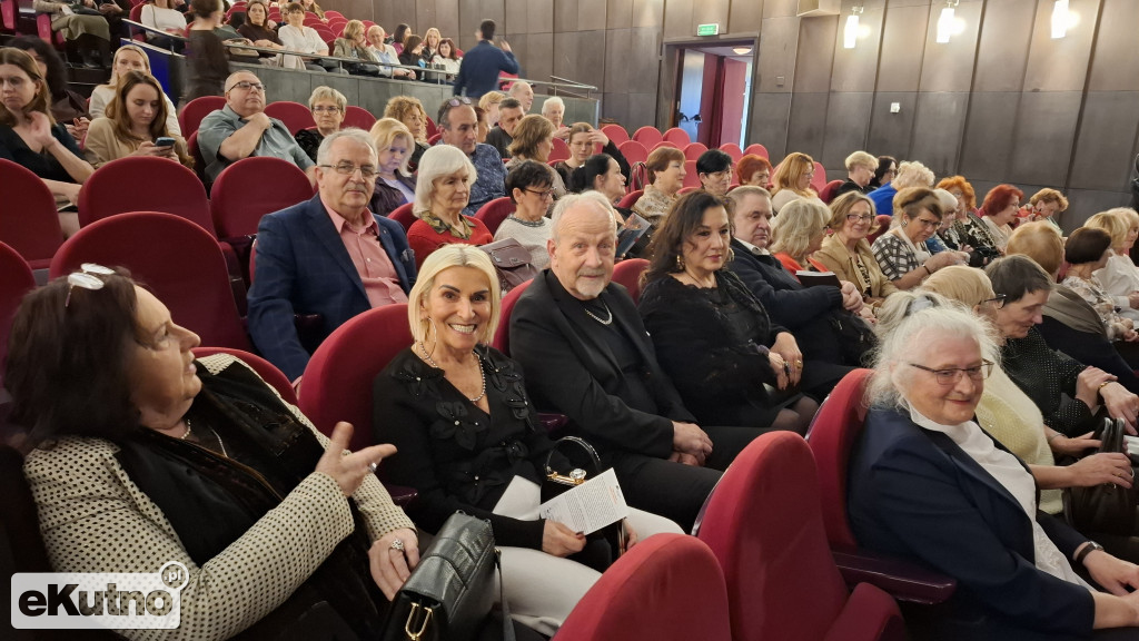 Seniorzy z Kutna na operze