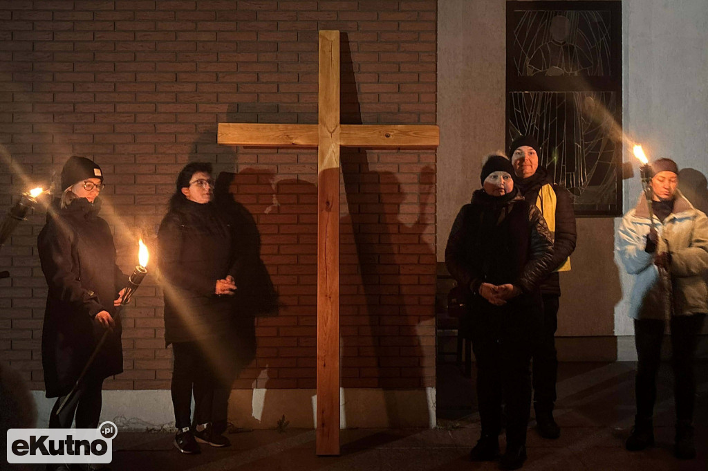 Droga Krzyżowa „PoKutnie”