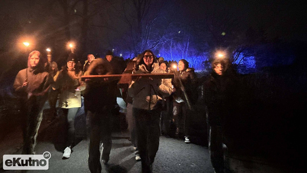 Droga Krzyżowa „PoKutnie”