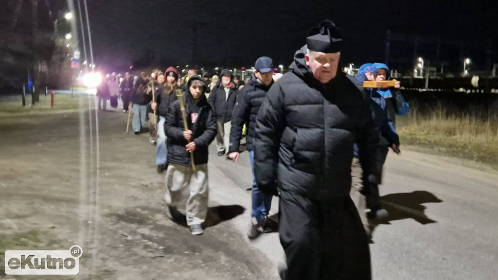 Droga Krzyżowa „PoKutnie”