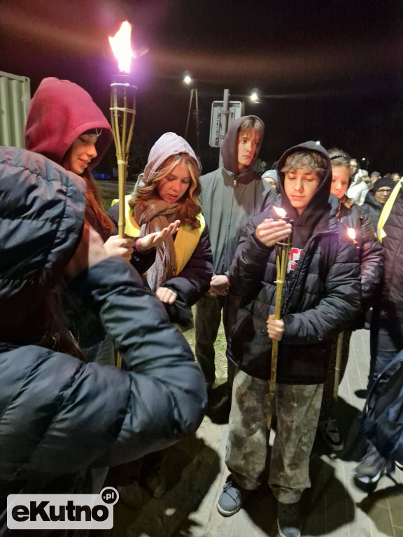 Droga Krzyżowa „PoKutnie”