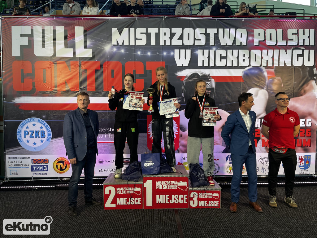 Zawodnicy Alex Kutno z medalami