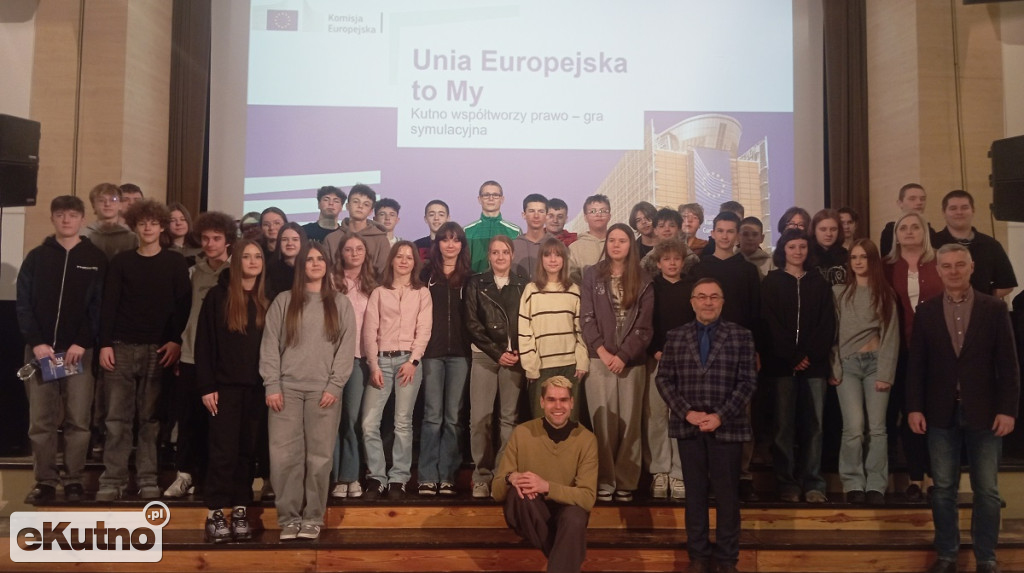 Strefa Młodych: Gra symulacyjna