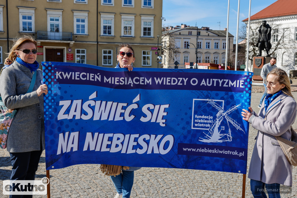 Zaświeć się na Niebiesko