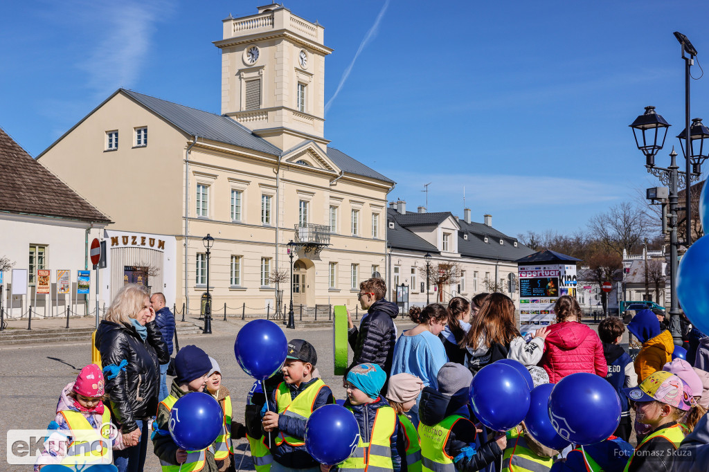 Zaświeć się na Niebiesko