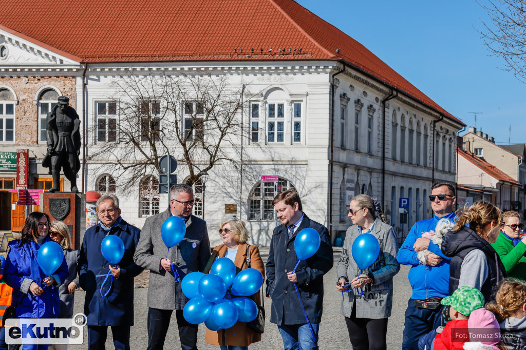 Zaświeć się na Niebiesko