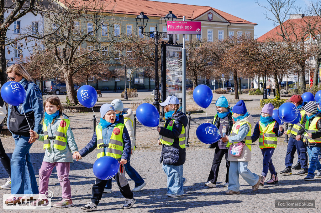 Zaświeć się na Niebiesko